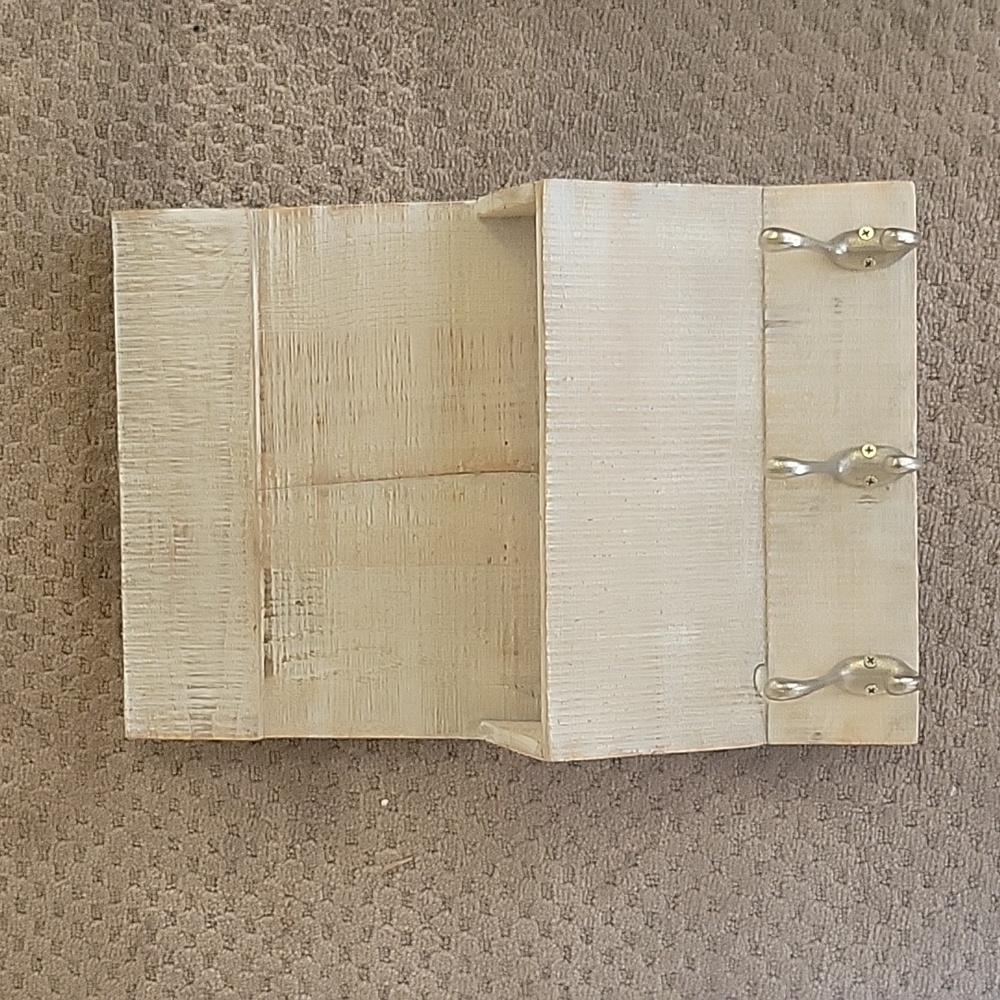 Mail holder, rustic